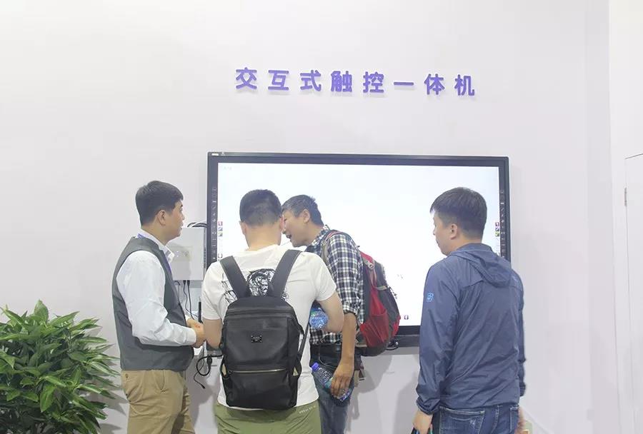 第74屆教學(xué)裝備展示會(huì)勝利閉幕，方成教學(xué)凱旋而歸